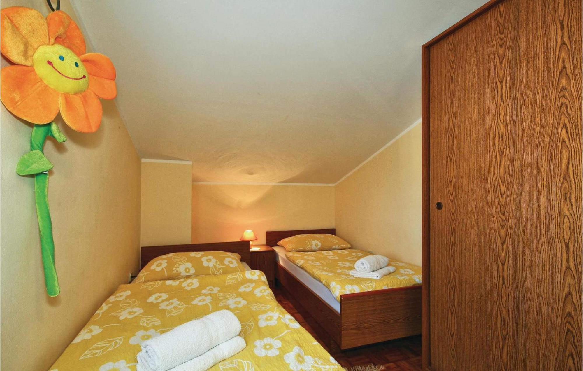 3 Bedroom Gorgeous Apartment In Poreč Dış mekan fotoğraf